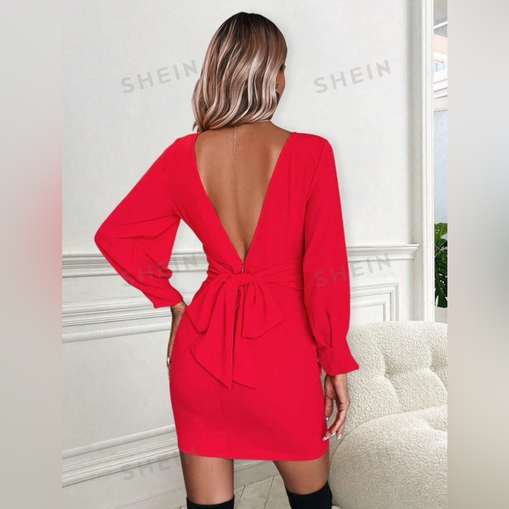 Red dress - Picture 2 of 3